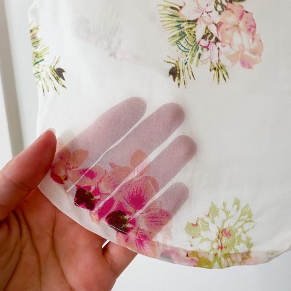 H&M Sheer Floral-Print Sleeveless Blouse - Picture 6 of 7